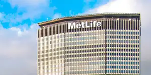 ������ ������������� ����� MetLife �� 3� 2025 ���� ��� �� 16% �� $6,09 ����