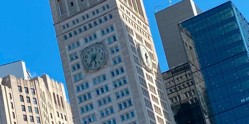 MetLife ����� Metropolitan Tower ����������� �������� $1,8 ���� �������� ���������� Kodak